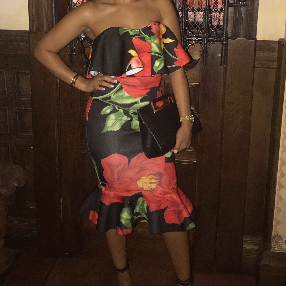 Black show stopping dress